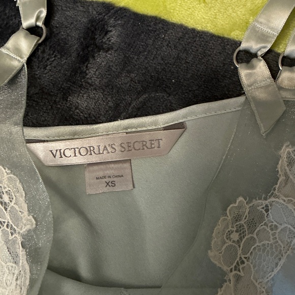 Victoria's Secret Silver Satin Robe and Nightgown Set - Picture 3 of 13